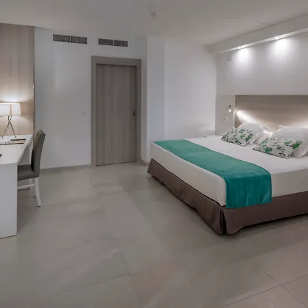 فندق أوليمبوس بالاس 4*